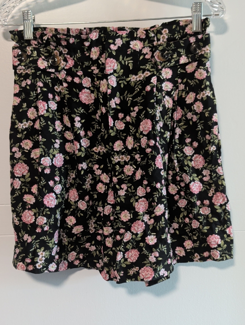 Who What Wear Pink Floral Shorts